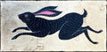 Schwarzer Hase auf Blattgold – Original Acrylgemälde 20 × 40 cm | Moderne Folk Art | Minimalistische Tierkunst auf Leinwand